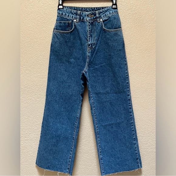 Ragged Wide Leg Style Jeans Women's Denim Jeans Size 24 Blue Color - Picture 1 of 9